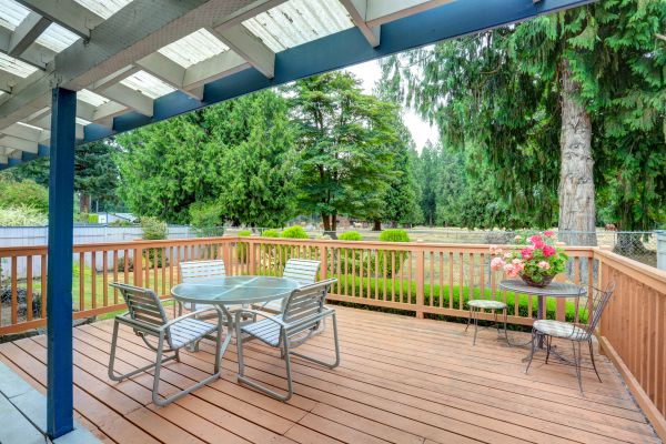 Cost of Deck Carpentry Service in Johnson City